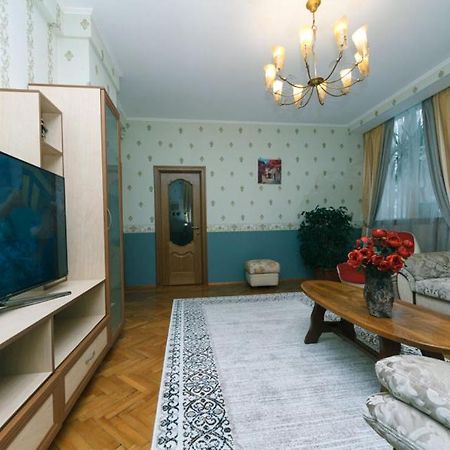 Three-Room Apartments At The Polytechnic Institute Kiev Exteriör bild