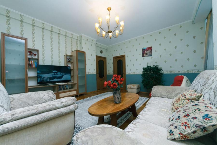 Three-Room Apartments At The Polytechnic Institute Kiev Exteriör bild